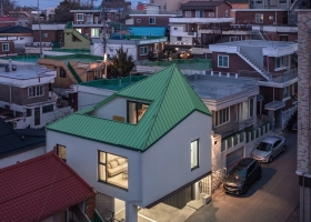 Ngôi nhà hình chiếc bút chì của cặp vợ chồng trẻ