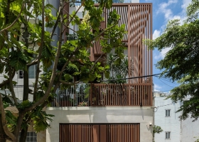 Nhà phố 100 m2 che nắng bằng hệ lam khối lập phương