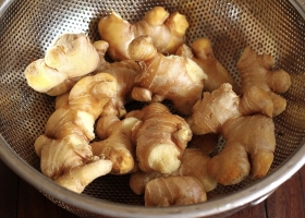 7 thực phẩm giúp làm sạch gan, giảm viêm tự nhiên